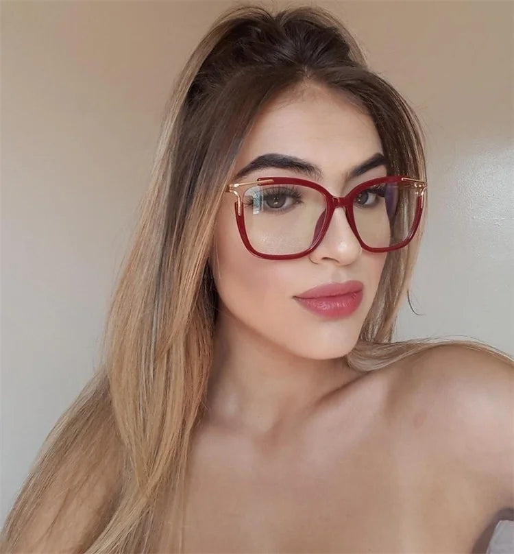 Eyeglasses Square glasses woman 2020 fashion Clear lens Optical glasses frame women Luxury Brand Metal Legs female oculos