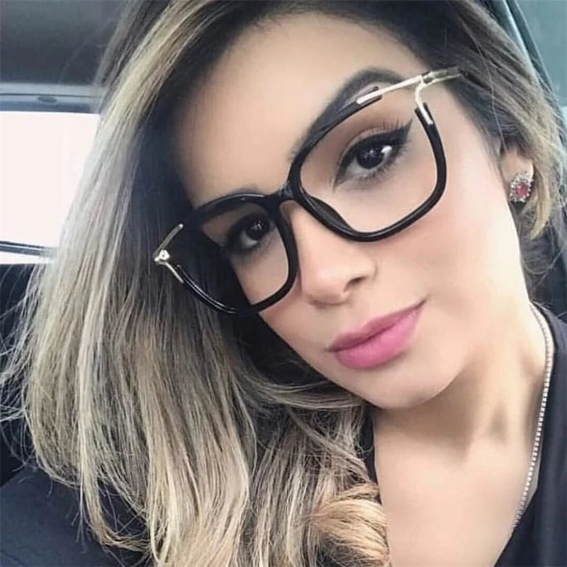 Eyeglasses Square glasses woman 2020 fashion Clear lens Optical glasses frame women Luxury Brand Metal Legs female oculos