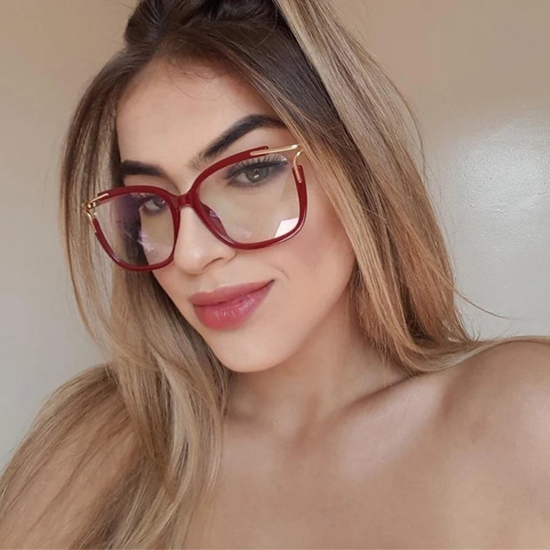 Eyeglasses Square glasses woman 2020 fashion Clear lens Optical glasses frame women Luxury Brand Metal Legs female oculos