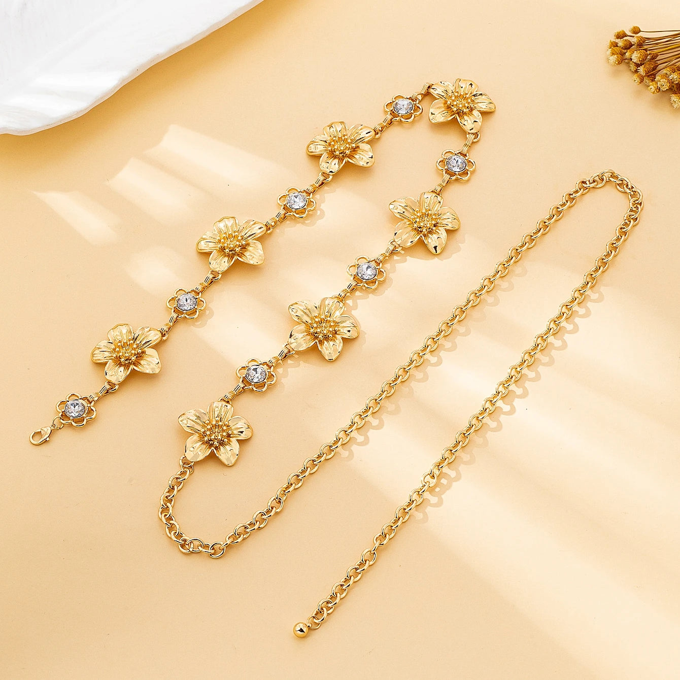 Women's Waist Chain, Shiny Floral Bohemian Style Waist Chain, Suitable for Daily Wear and Vacation Wear